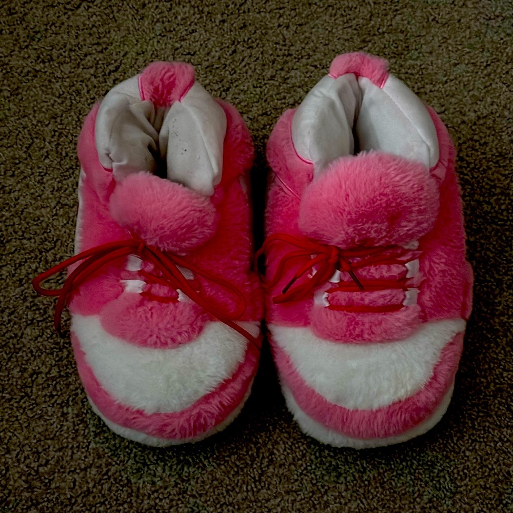 Sneaker house shoes